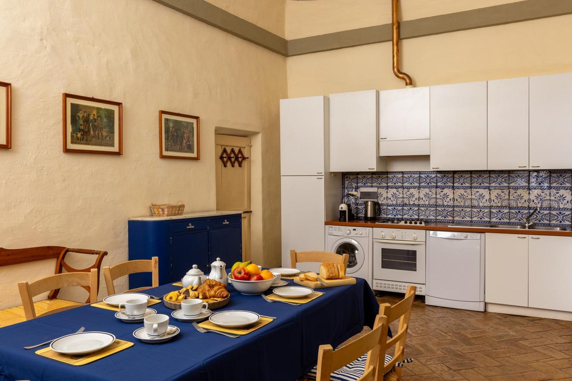 Apartamento Palazzo Costanti - A 8 Minuti Dalle Terme San Quirico dʼOrcia Exterior foto