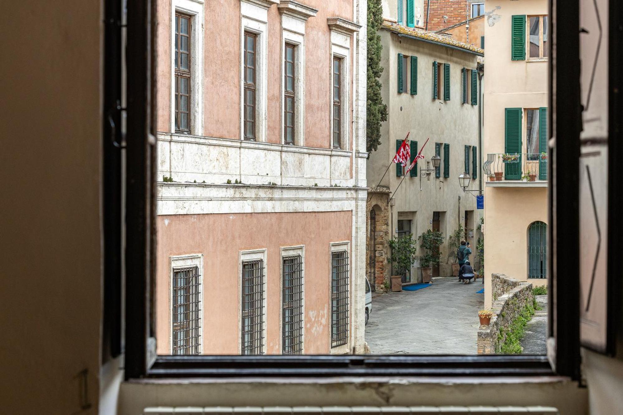Apartamento Palazzo Costanti - A 8 Minuti Dalle Terme San Quirico dʼOrcia Exterior foto