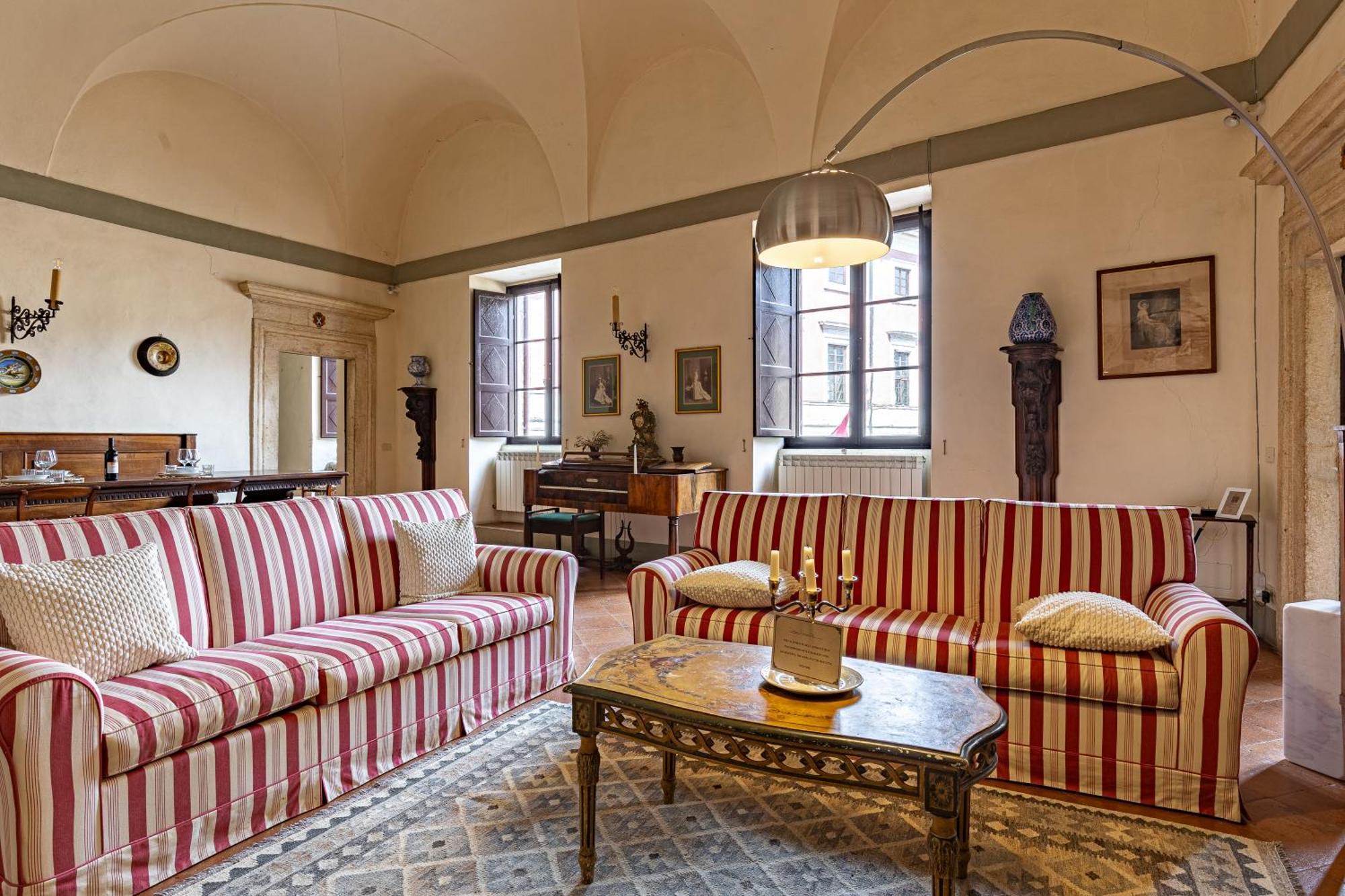 Apartamento Palazzo Costanti - A 8 Minuti Dalle Terme San Quirico dʼOrcia Exterior foto